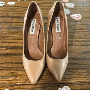 STEVE MADDEN Women’s Tan Heels